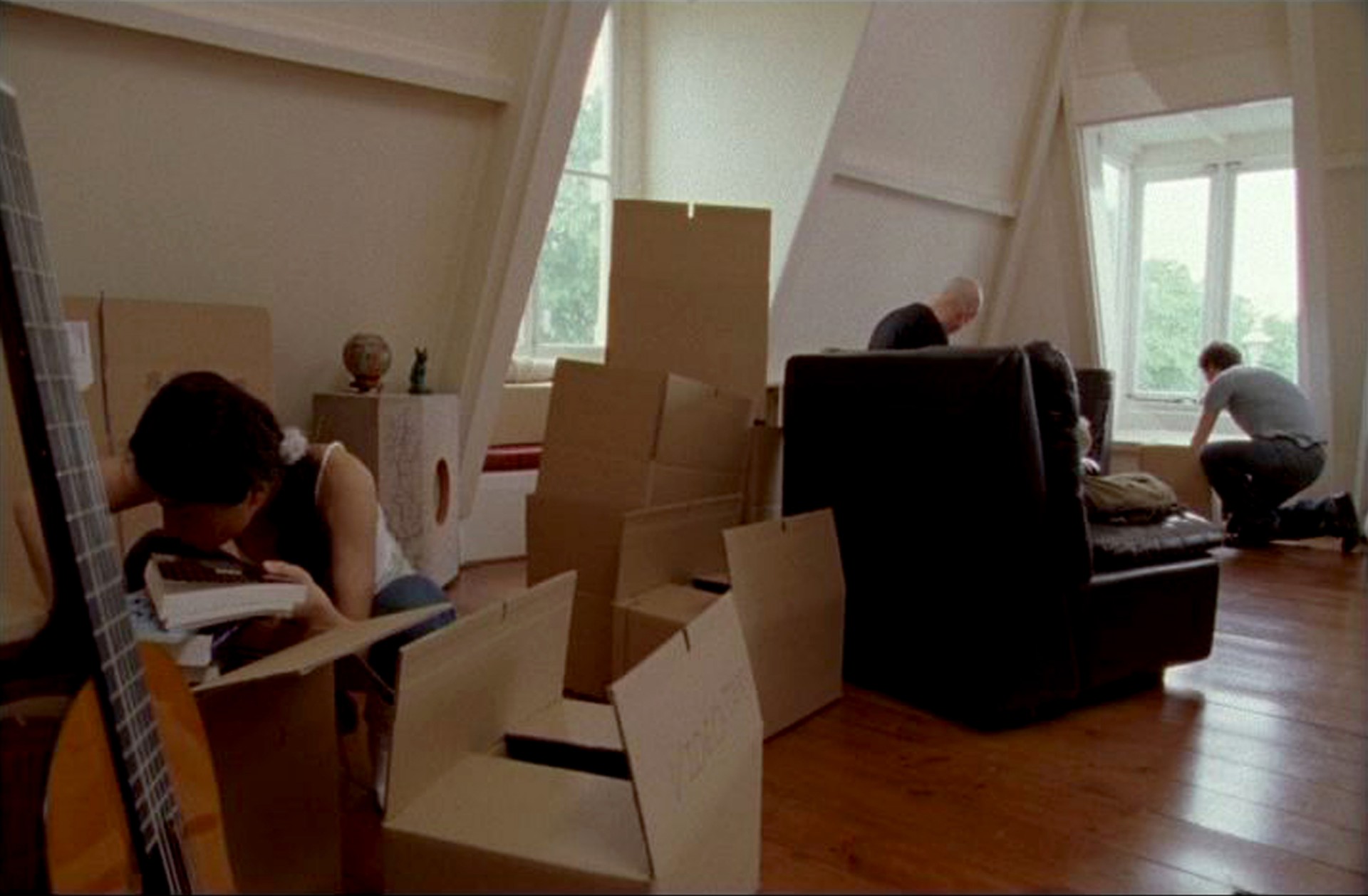 Johanna Billing Magic & Loss, 2005, 16 mm transferred to DV 16’52” loop